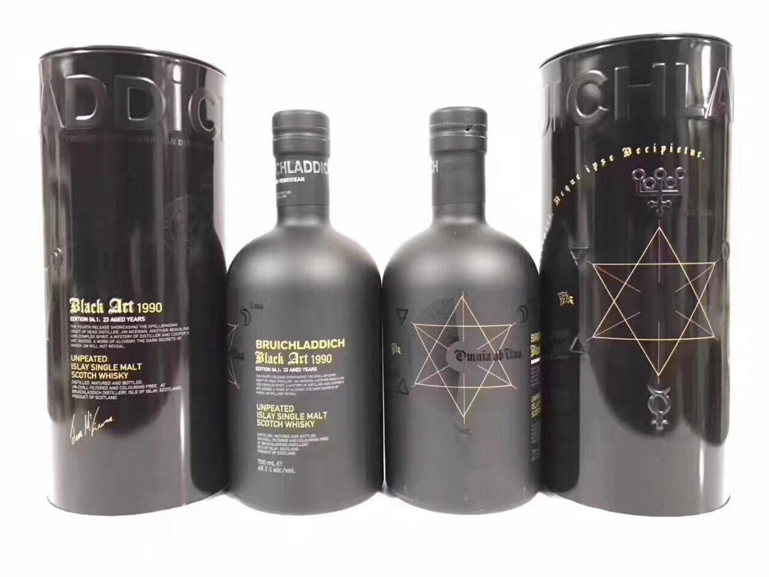 布鲁莱迪星图4.1 1990/23年，2015年度最佳单一麦芽威士忌，也是酿酒大师Jim McEvan退休前最后一批星图。年度最佳酿酒大师，年度最佳威士忌，出自大师的最后一批限量版，已绝版错过不再有，后面出的都是新版非大师之作。