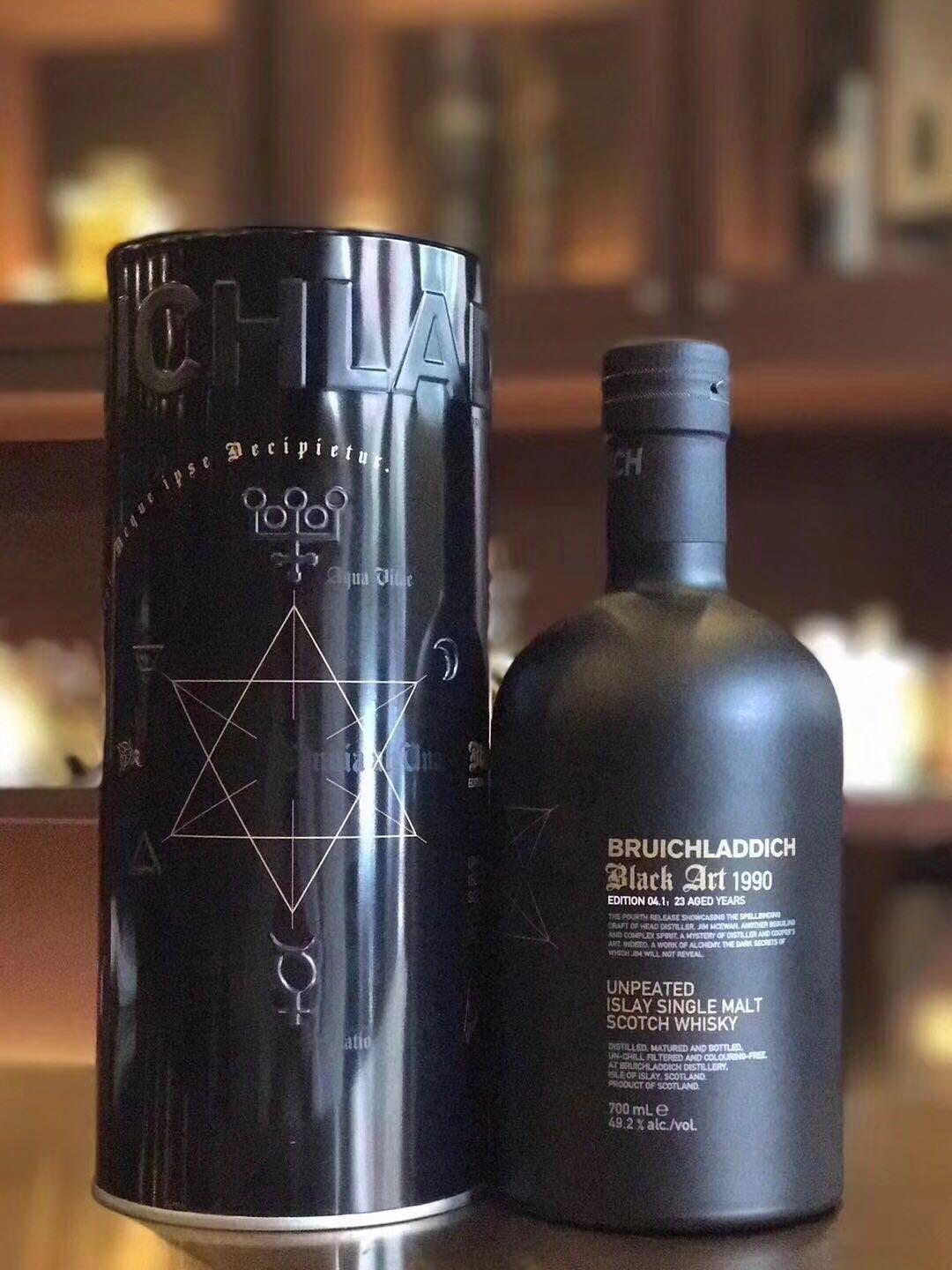 布鲁莱迪星图4.1 1990/23年，2015年度最佳单一麦芽威士忌，也是酿酒大师Jim McEvan退休前最后一批星图。年度最佳酿酒大师，年度最佳威士忌，出自大师的最后一批限量版，已绝版错过不再有，后面出的都是新版非大师之作。