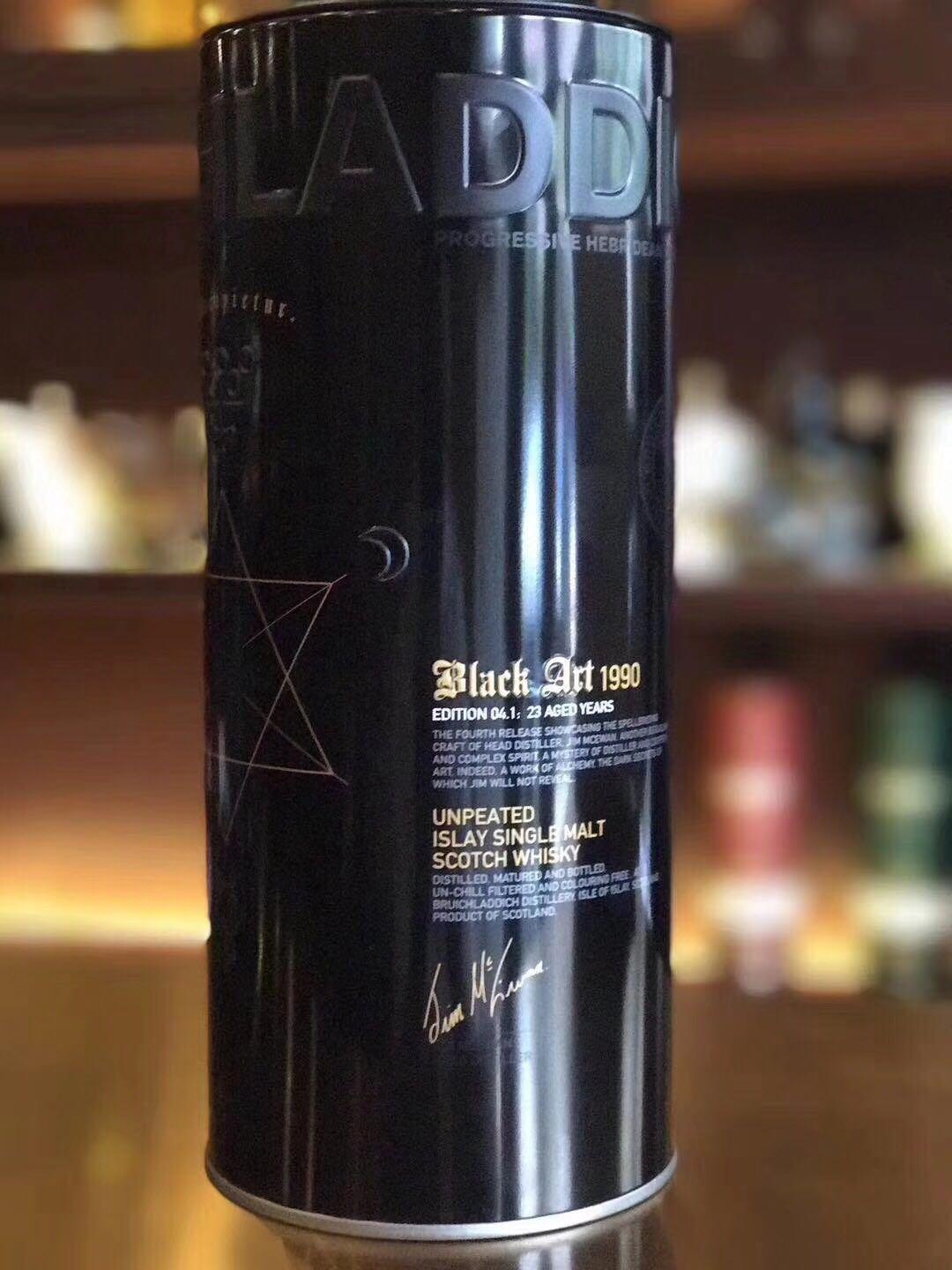 布鲁莱迪星图4.1 1990/23年，2015年度最佳单一麦芽威士忌，也是酿酒大师Jim McEvan退休前最后一批星图。年度最佳酿酒大师，年度最佳威士忌，出自大师的最后一批限量版，已绝版错过不再有，后面出的都是新版非大师之作。