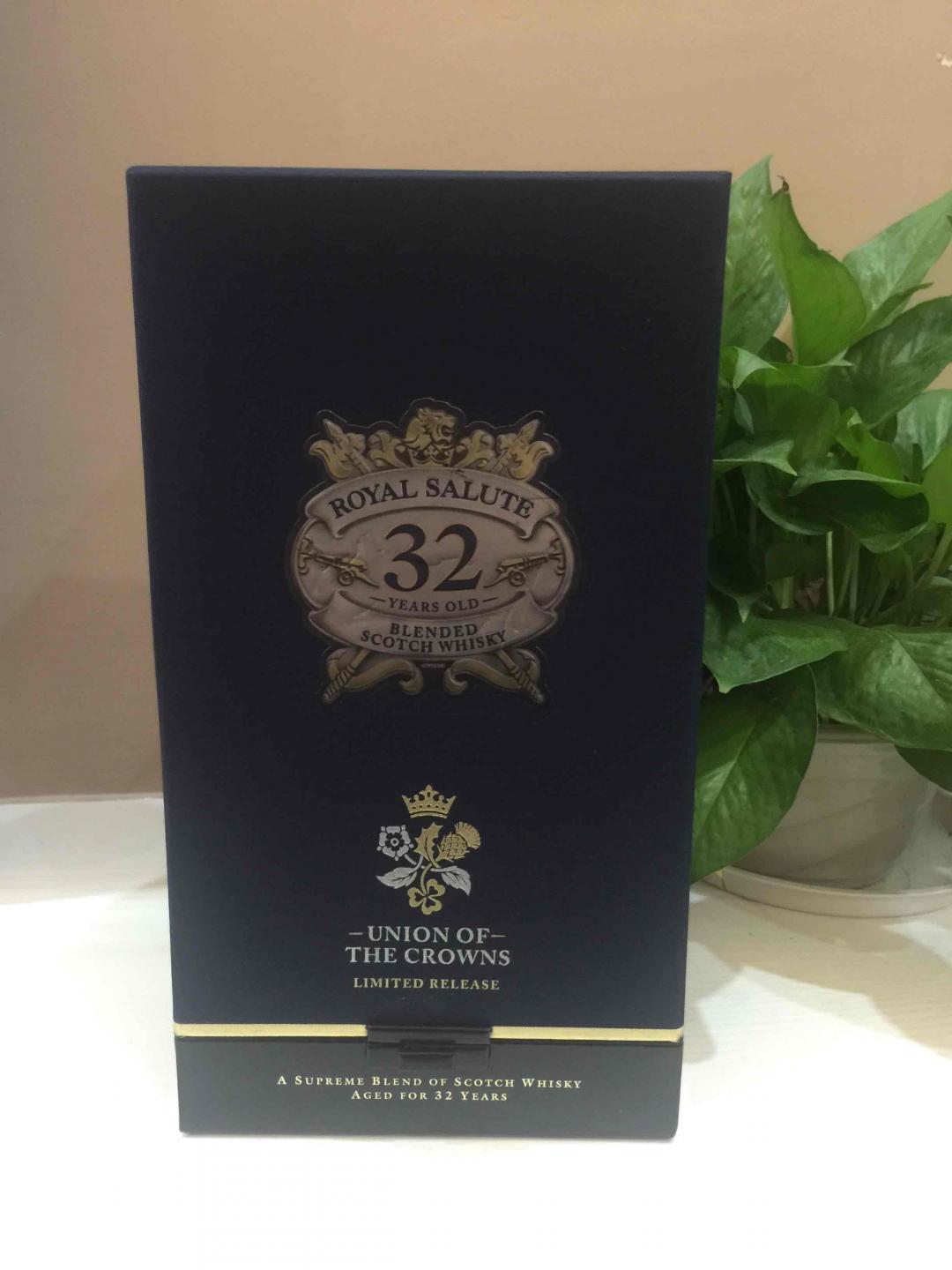 刚到，皇家礼炮32年限量版！