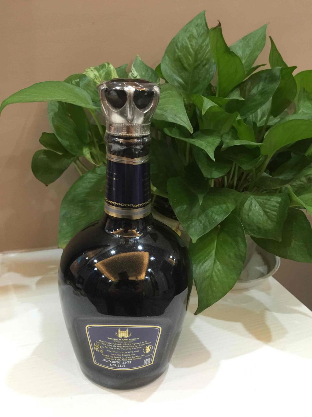 刚到，皇家礼炮32年限量版！