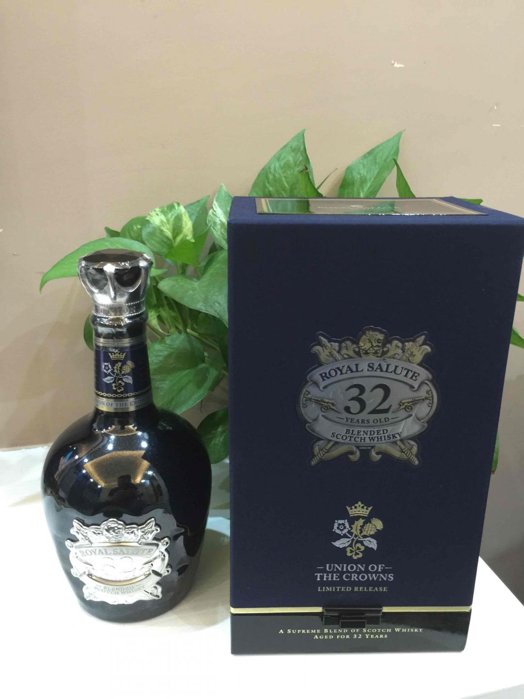 刚到，皇家礼炮32年限量版！