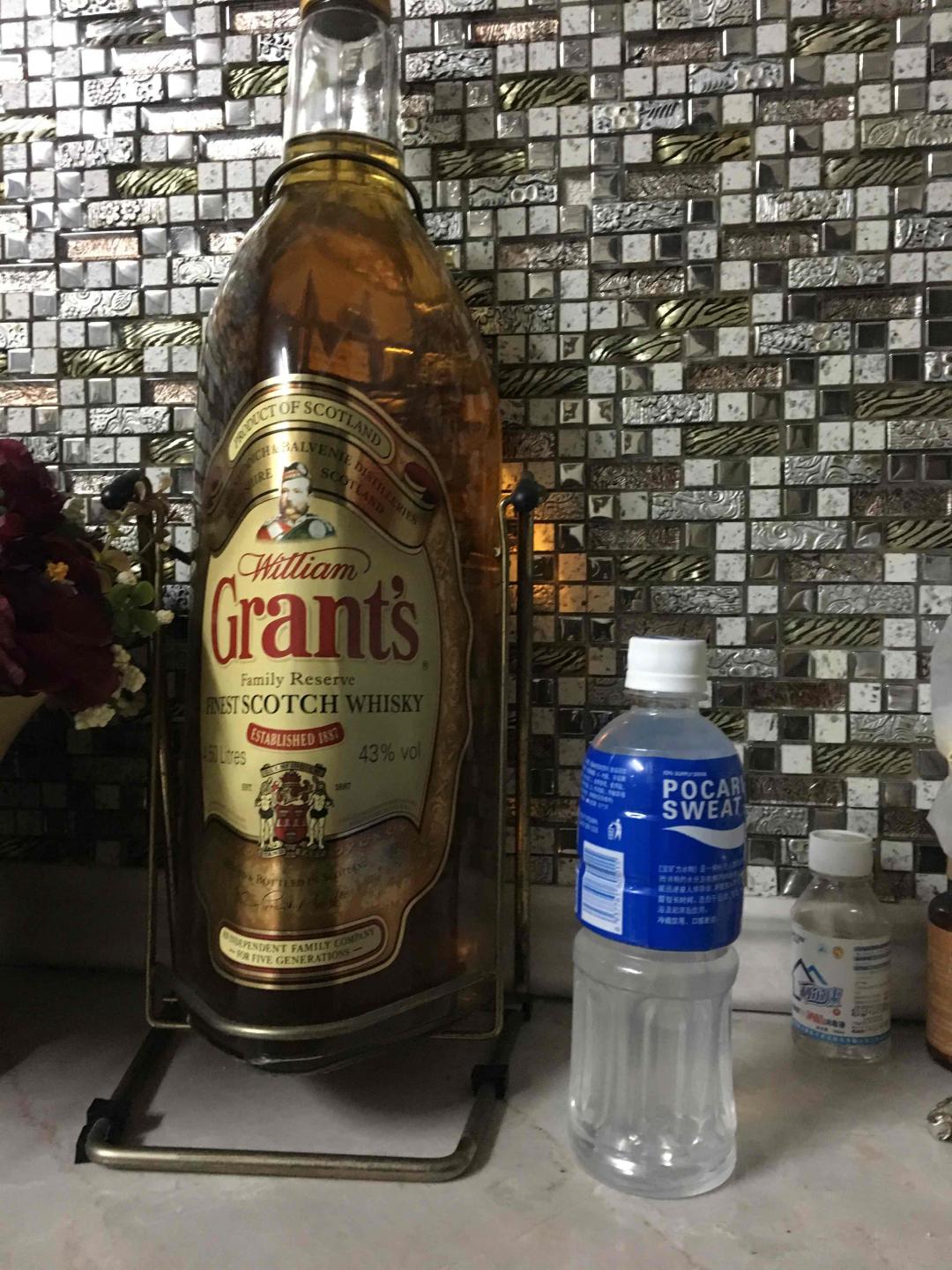 突然發現家里老爸有一瓶這個