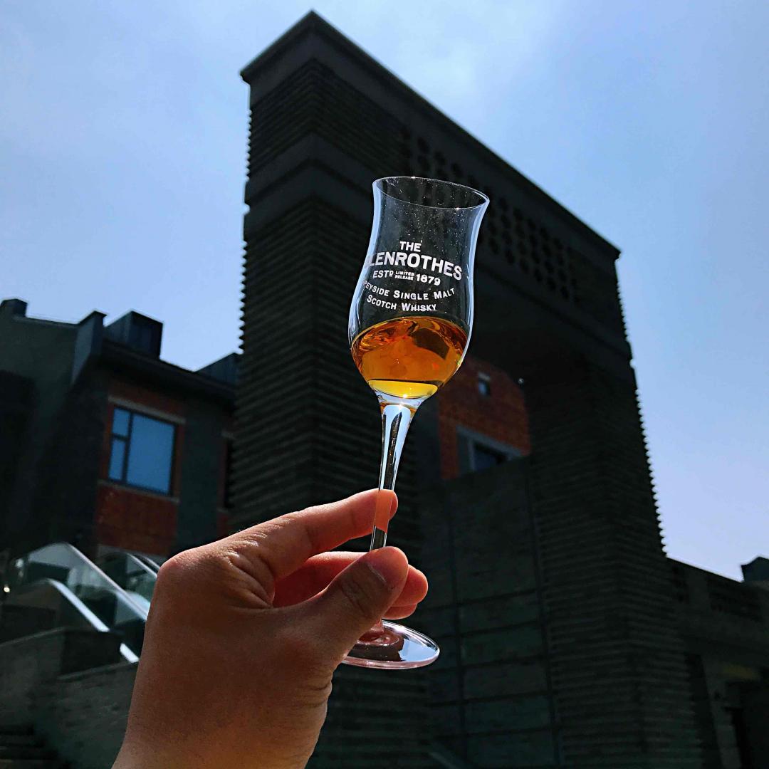 休息，单车出行，寻味独立咖啡店，鳗鱼饭，午后一杯Glenrothes 2001～