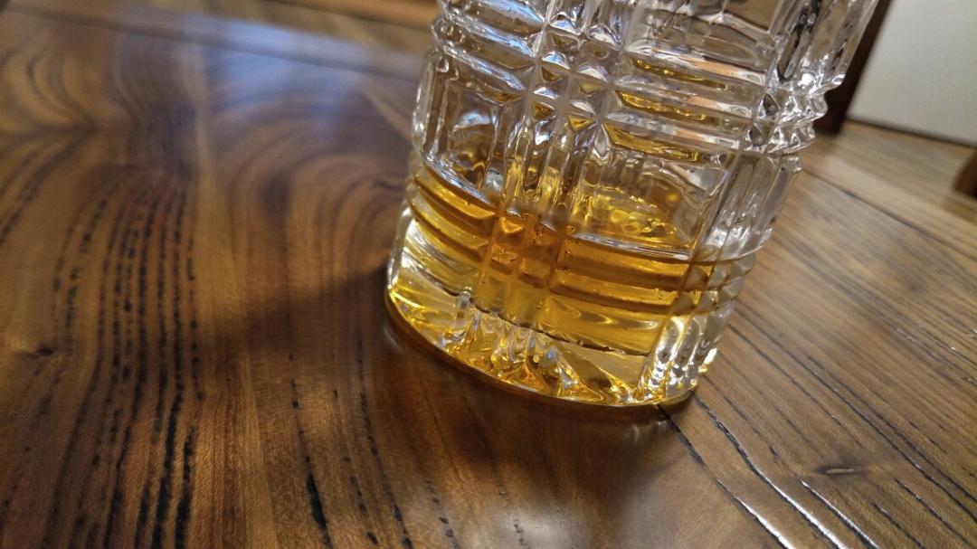 感谢威士忌频道这次福利，幸运女神降临！ 心情愉快，喝杯小酒