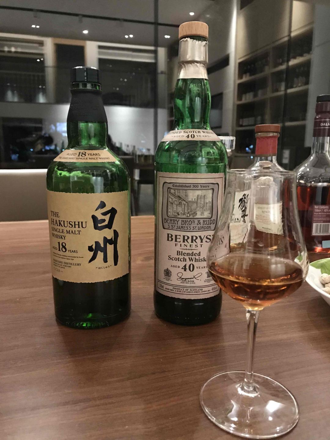 试完白洲18年，试试贝瑞40年的<img src='https://sdata.whiskyworm.com/xcxpics/emoji_80.png' class='emoji' /><img src='https://sdata.whiskyworm.com/xcxpics/emoji_80.png' class='emoji' />