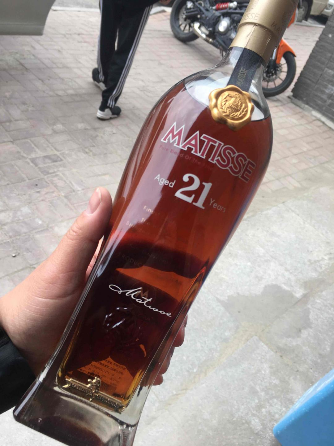 喝酒喝的都住院了 治好病是为了更好的喝酒