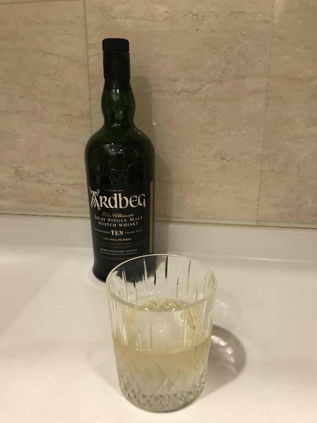 酒也好 杯也好 冰球也好 喜欢的 适合自己的 就好