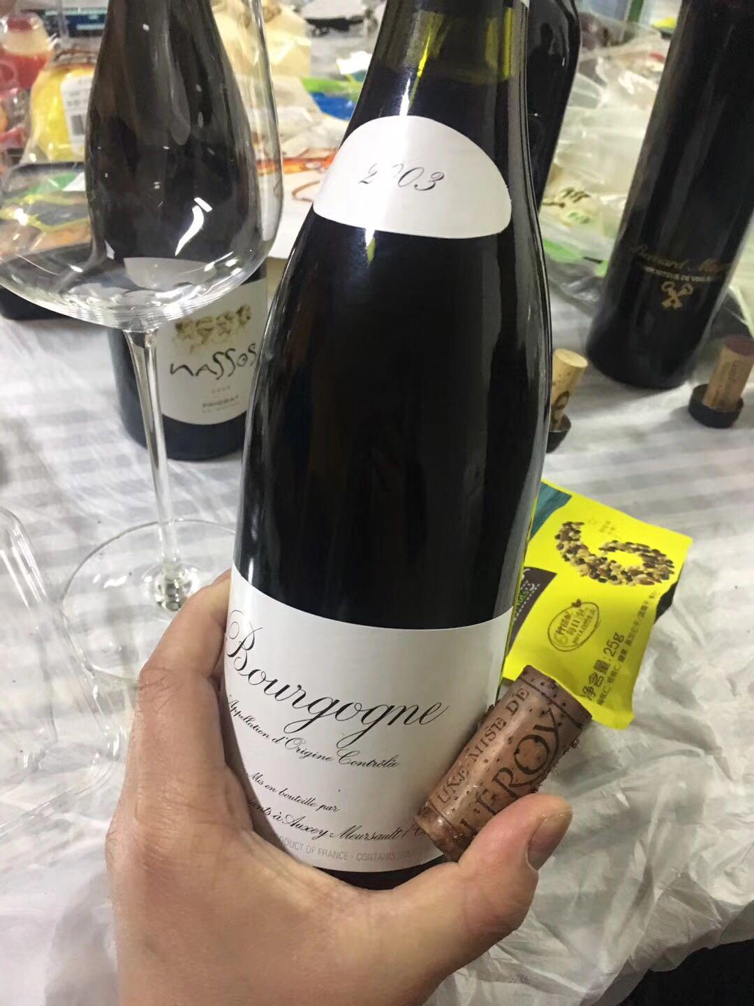 矿泉水比酒好喝<img src='https://sdata.whiskyworm.com/xcxpics/emoji_6.png' class='emoji' />