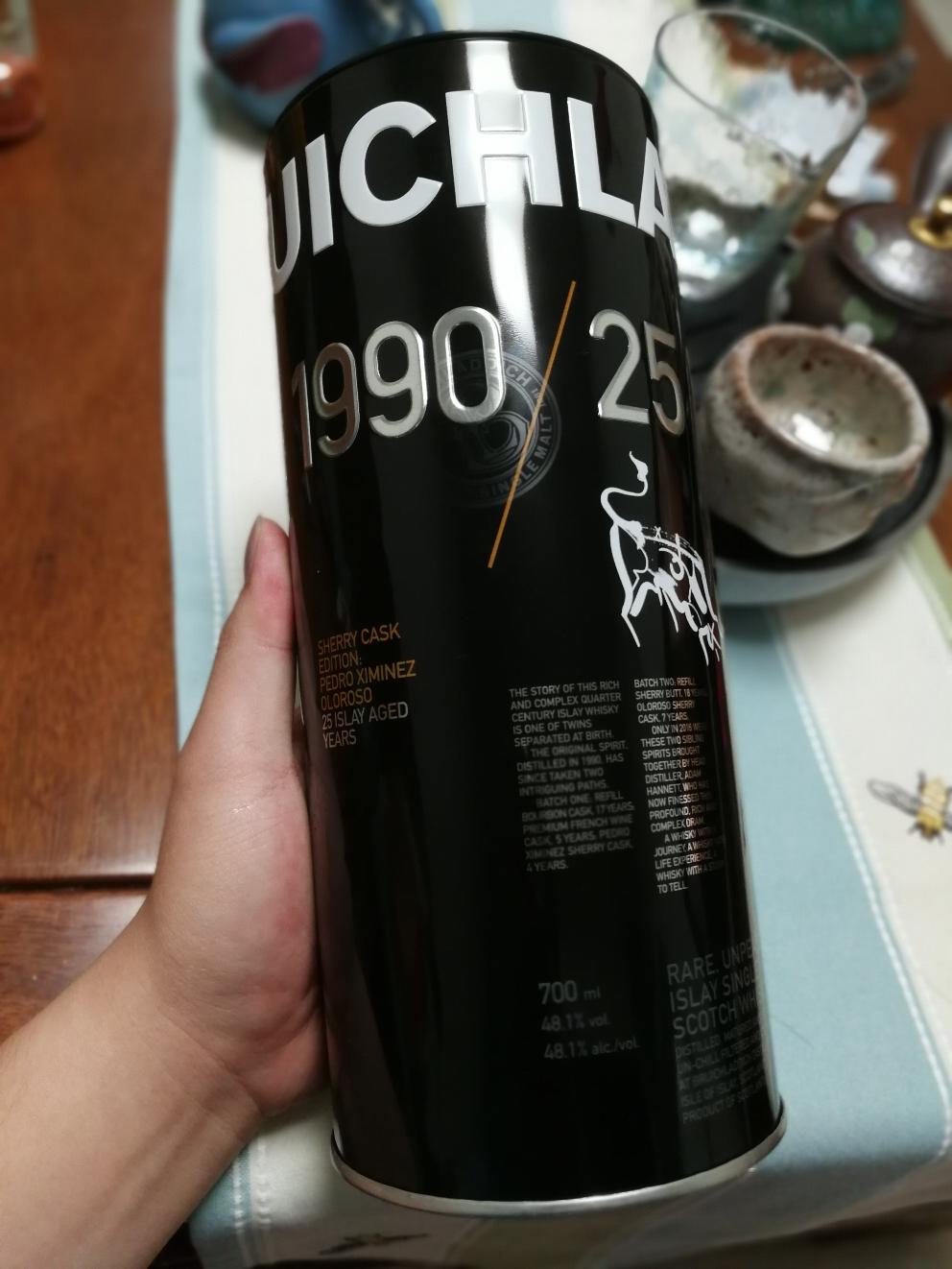 最新的30年搞不动，只能让妹子帮我撸一瓶25年的了。