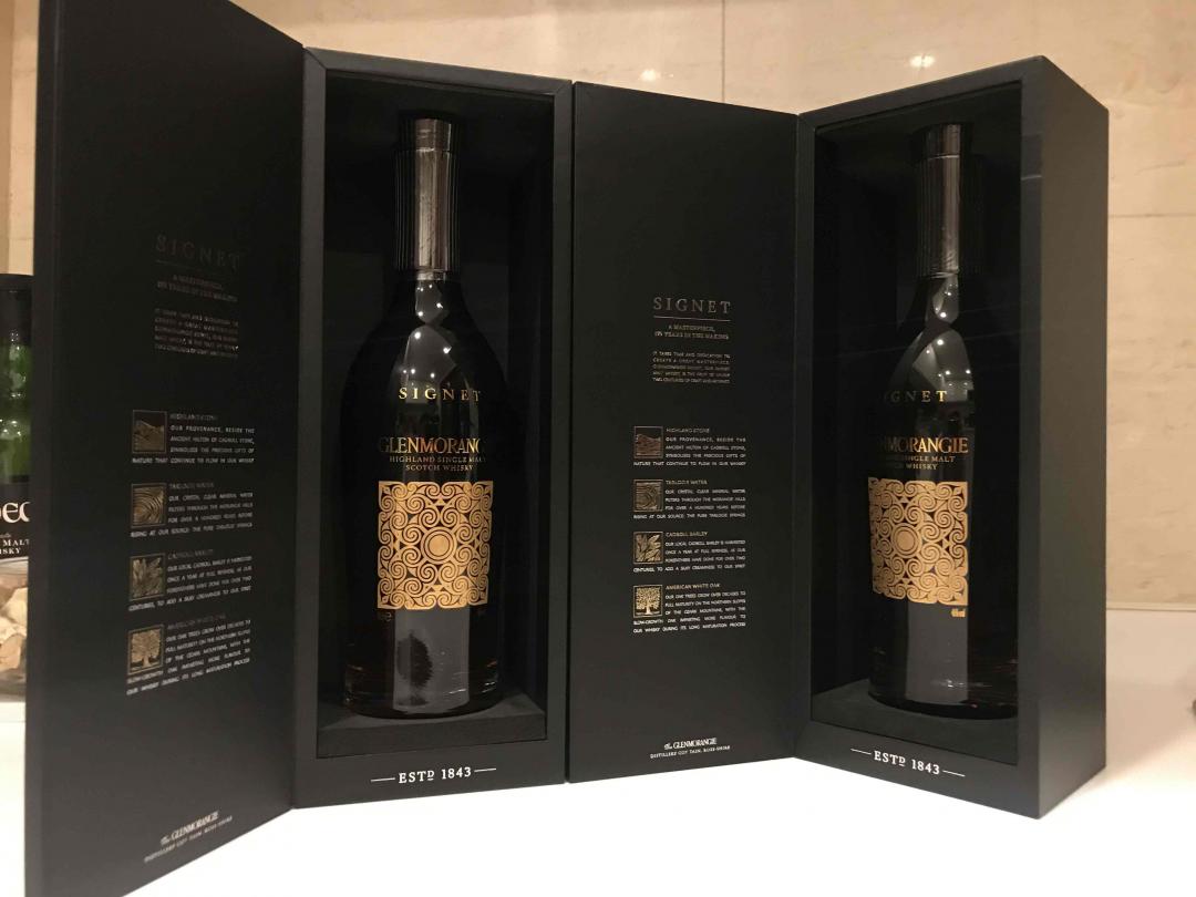 入两瓶高级口粮，之前在朋友家俩人吹过一瓶，意犹未尽，咖啡，干果，薄荷，口感丝滑。