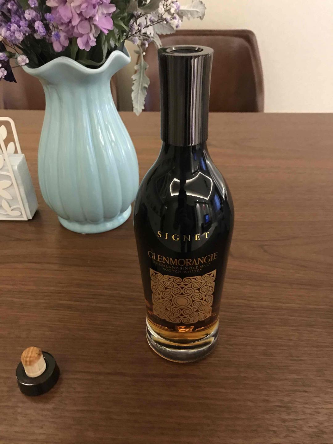 入两瓶高级口粮，之前在朋友家俩人吹过一瓶，意犹未尽，咖啡，干果，薄荷，口感丝滑。