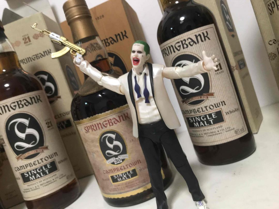 你为什么买这么多酒？