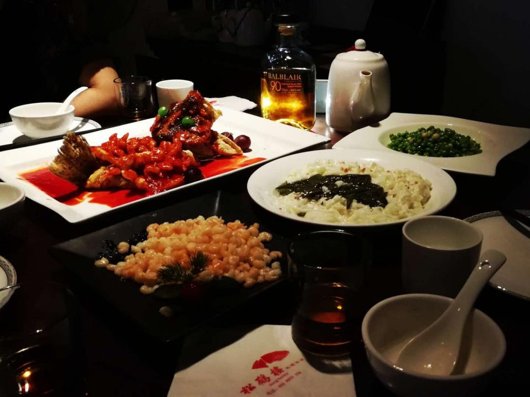 开开心心喝了一下午<img src='https://sdata.whiskyworm.com/xcxpics/emoji_22.png' class='emoji' />