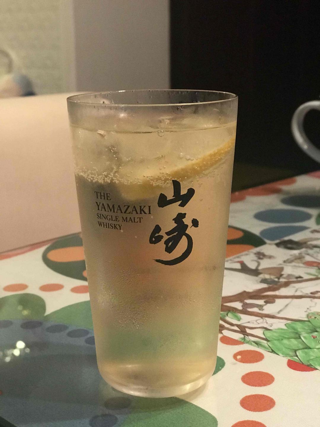 自己做了一杯highball<img src='https://sdata.whiskyworm.com/xcxpics/emoji_83.png' class='emoji' /><img src='https://sdata.whiskyworm.com/xcxpics/emoji_83.png' class='emoji' />