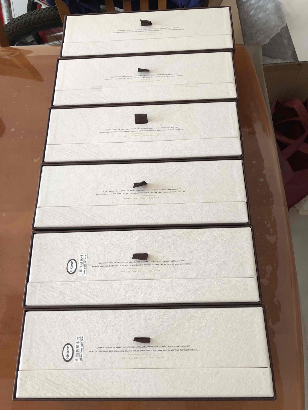 一大早就收到这一堆了<img src='https://sdata.whiskyworm.com/xcxpics/emoji_17.png' class='emoji' />