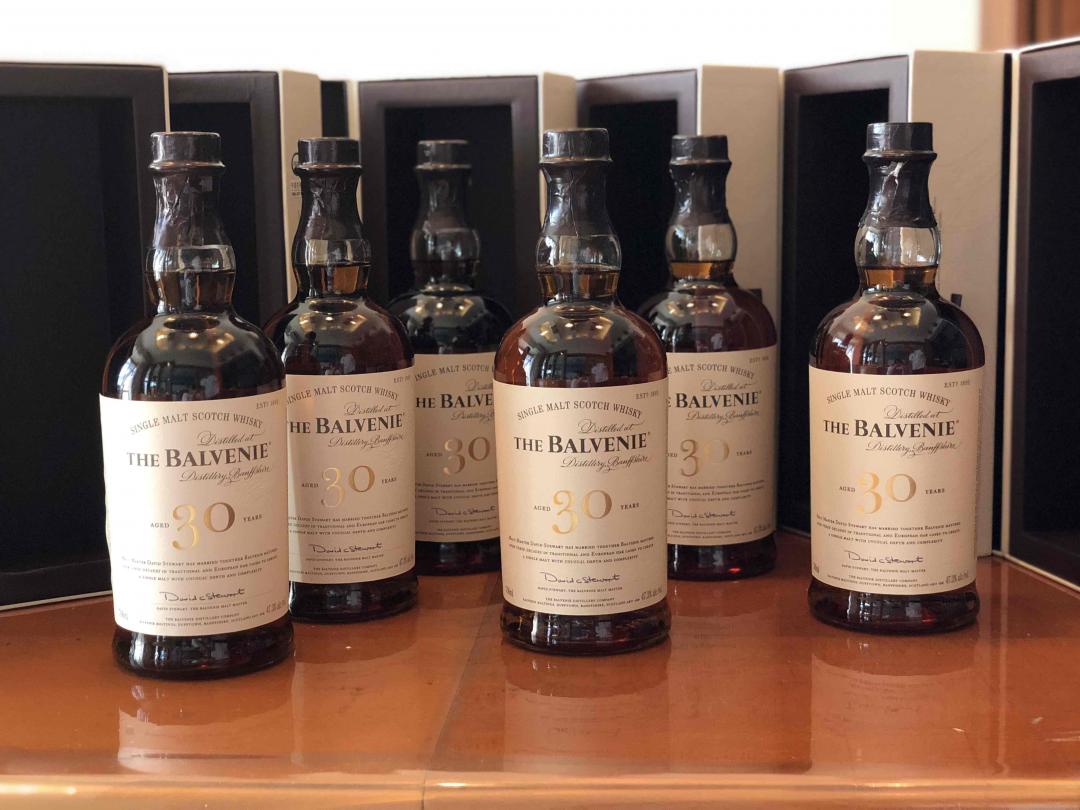 一大早就收到这一堆了<img src='https://sdata.whiskyworm.com/xcxpics/emoji_17.png' class='emoji' />