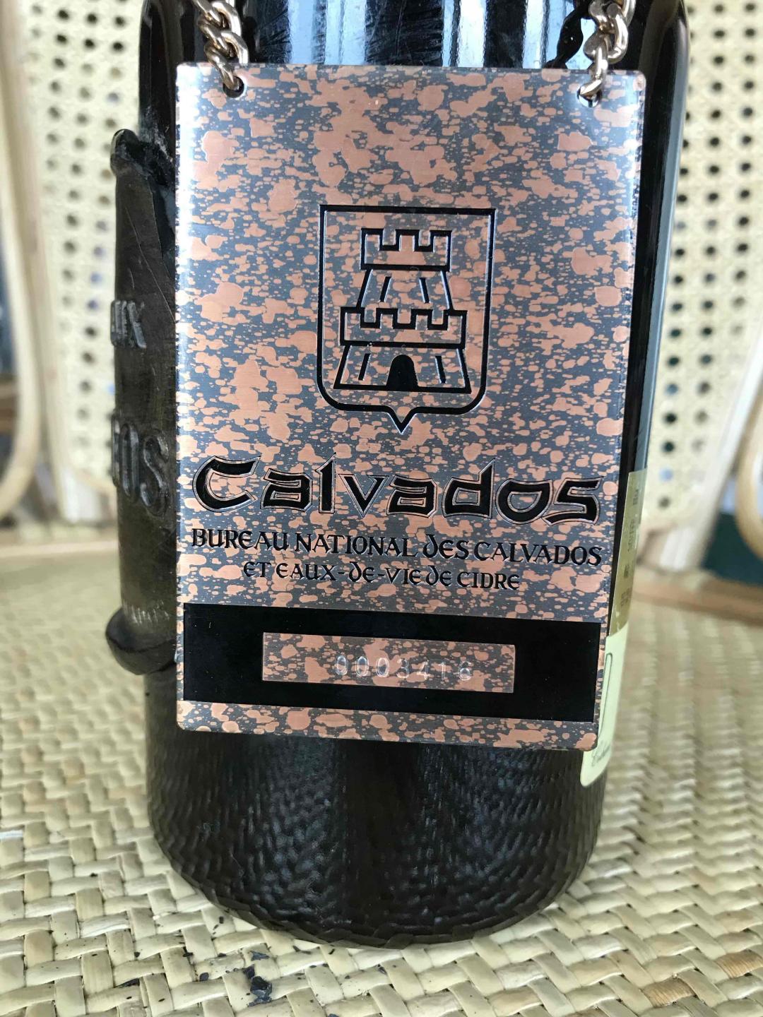 翻出老酒一瓶。不懂什么酒，求高手指教！