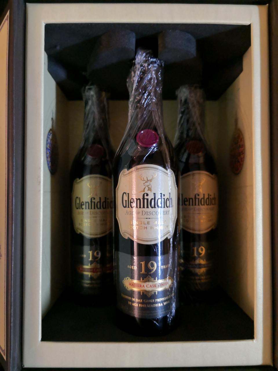 一套小样，有被外表所吸引，唉～