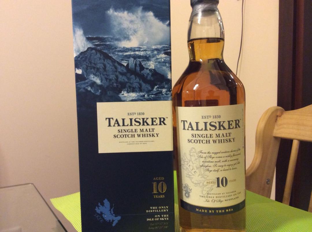 Talisker 北纬57度喝完之前，再开一瓶Talisker 10来比较…