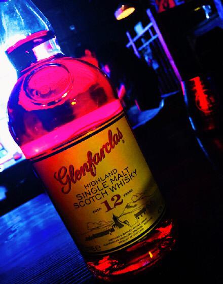 单一麦芽苏格兰威士忌 各地产的单一麦芽威士忌都会有不同的风味‭‭<img src='https://sdata.whiskyworm.com/xcxpics/emoji_43.png' class='emoji' />