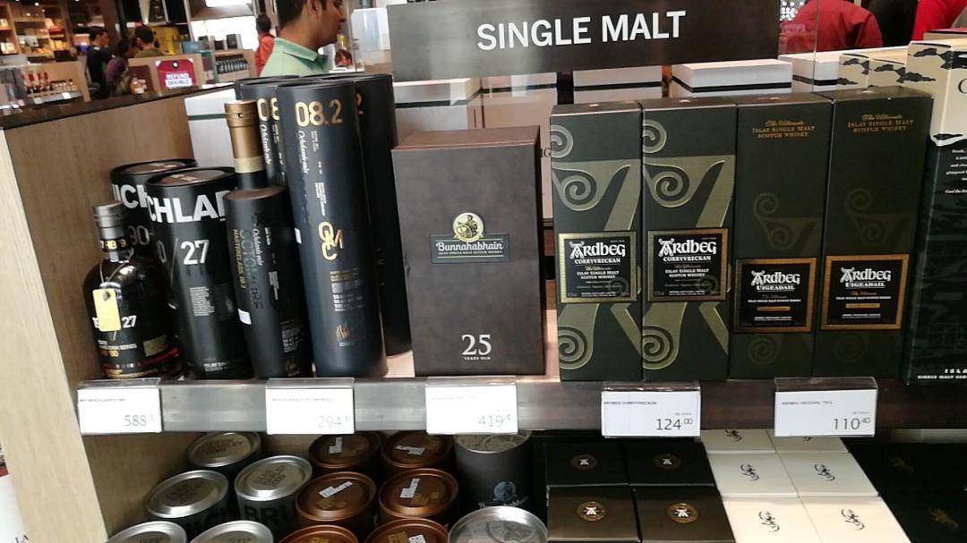 新加波机场品种还是很多啊