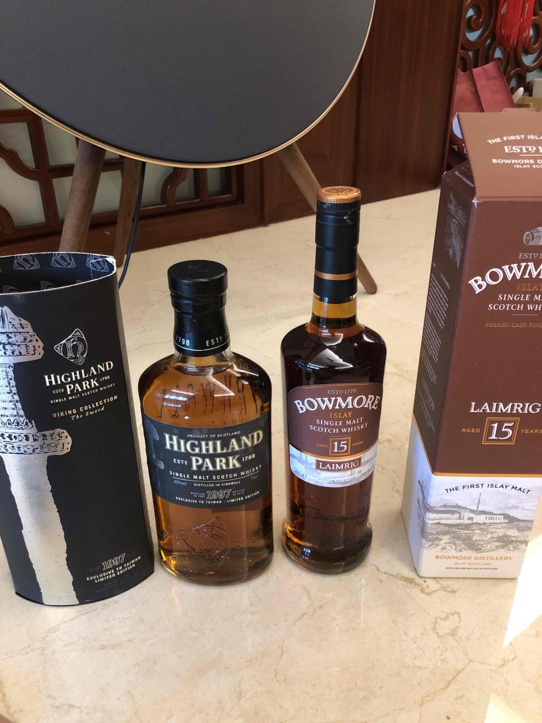 老友陆续送来，觉得好喝就直接邮寄我家，可是我还是个初学者，无论如何，谢谢分享。老友也在酒虫里混，注意捕捉<img src='https://sdata.whiskyworm.com/xcxpics/emoji_5.png' class='emoji' /><img src='https://sdata.whiskyworm.com/xcxpics/emoji_5.png' class='emoji' />