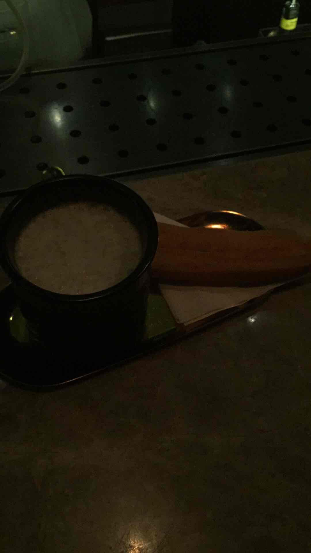 一杯油条豆浆调的鸡尾酒