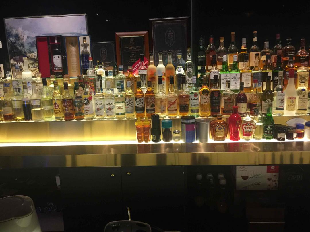 一杯油条豆浆调的鸡尾酒