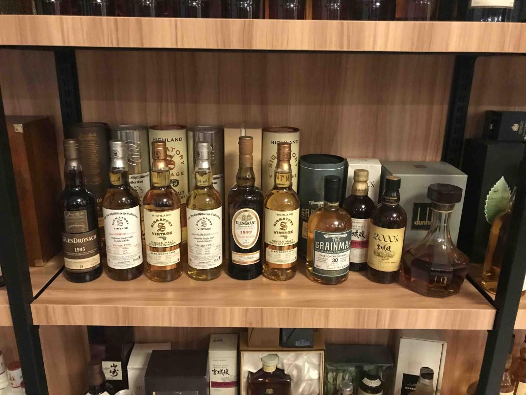 干邑转型开始收点威士忌<img src='https://sdata.whiskyworm.com/xcxpics/emoji_7.png' class='emoji' />