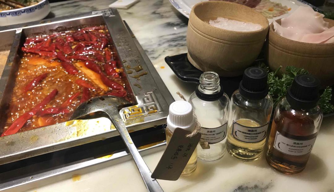 拍不起酒，喝酒蟲吃火锅。