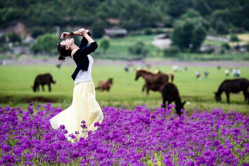 爱喝威的死女子