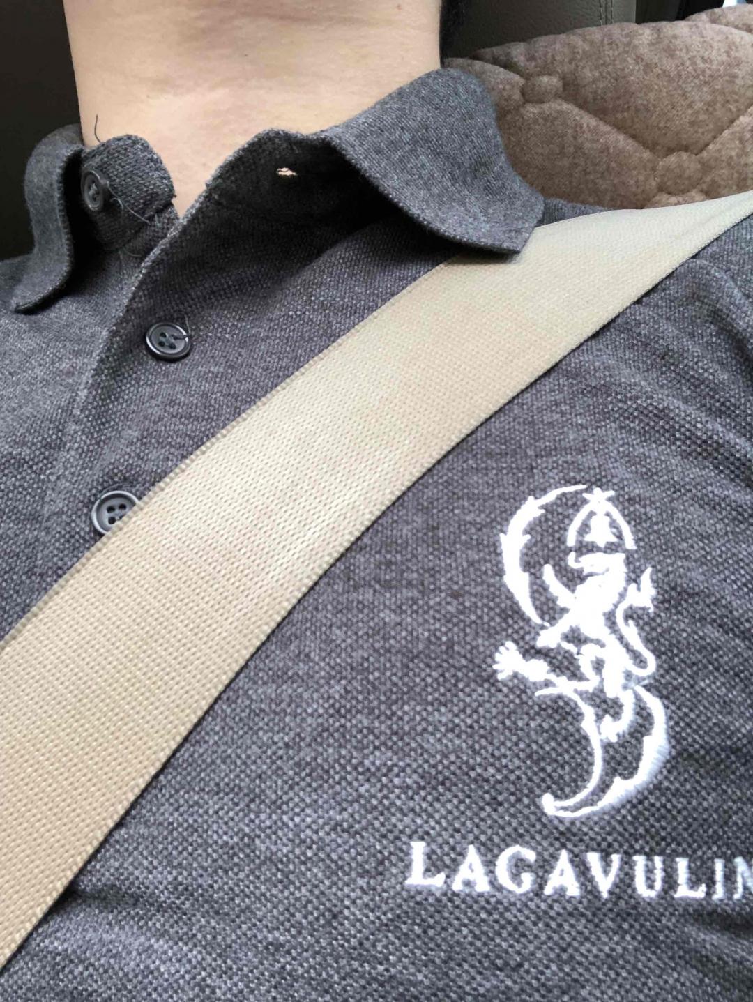 工作人员已到位，请排队自觉准守秩序