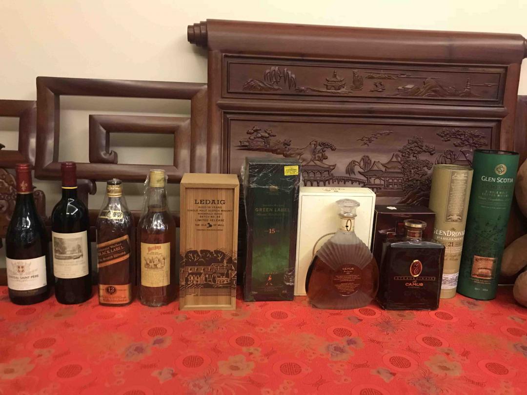 想喝酒，开哪瓶好呢？