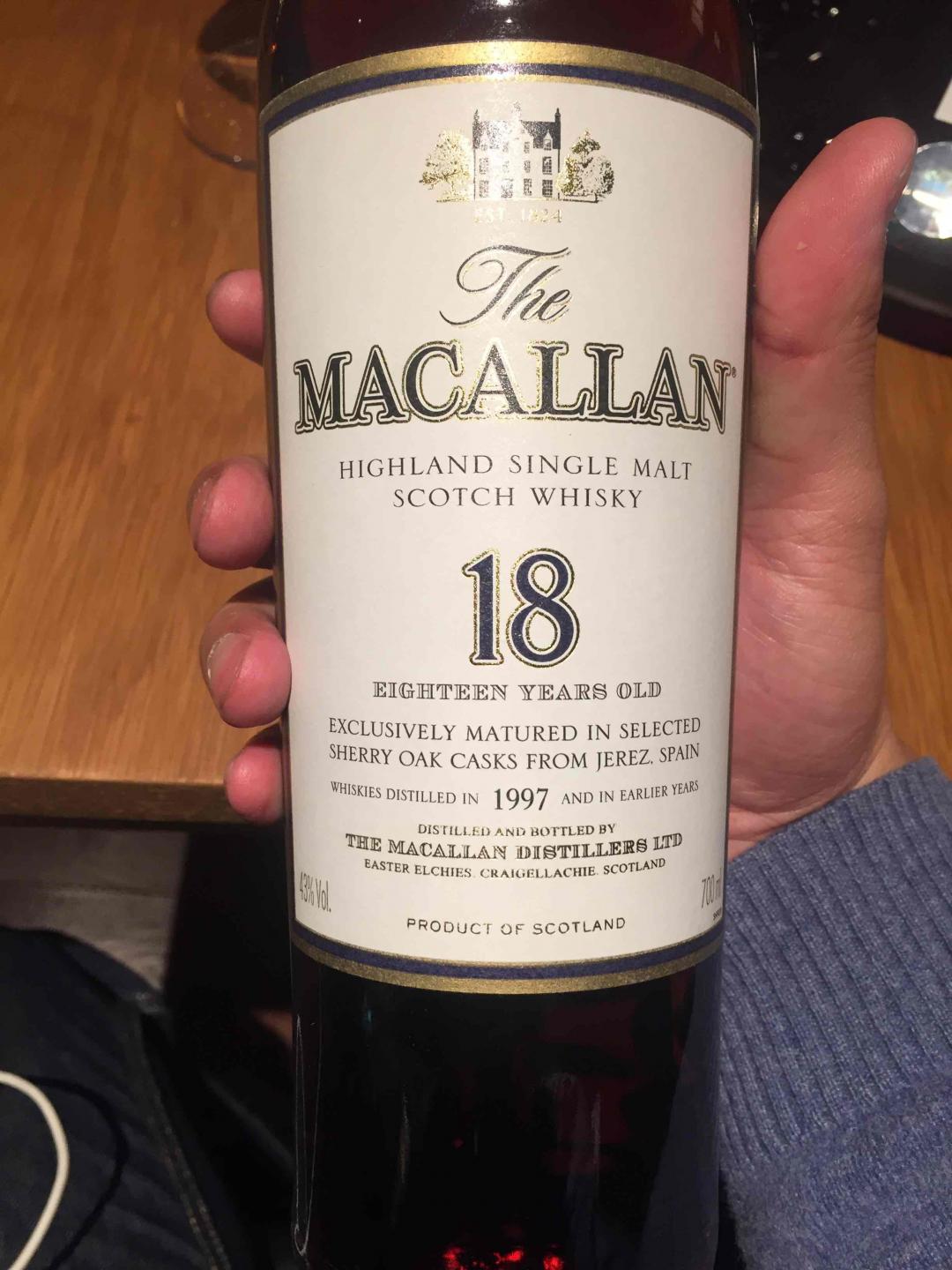 这只酒陈酿时间标注看不懂，是不是有问题，有大佬来解惑下吗
