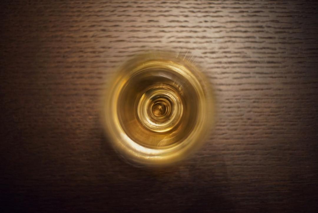 好酒如夢 往事如煙