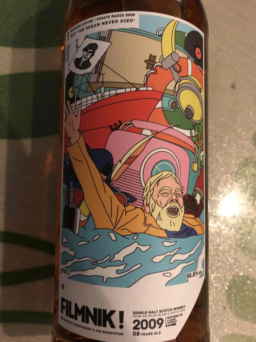 《海盗电台》终于到了！喝个《猜火车》庆祝一下，支老大选桶很棒，层次丰富！有意思的酒～