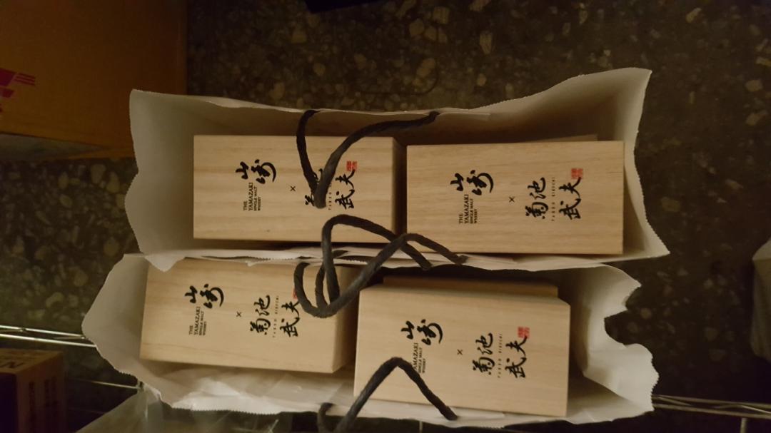 老婆不喜歡看到這些酒……只能收起來放酒庫😥😥😥