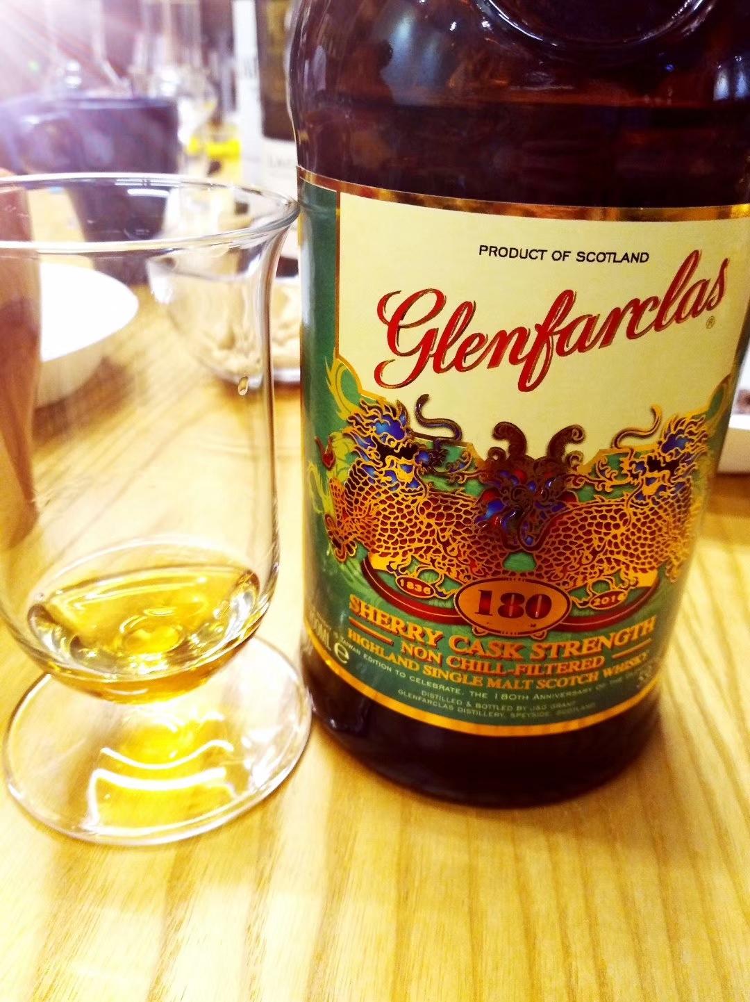 【Glenfarclas】Sheery Cask Strength，59.7%VOL，热情如火、奔放澎湃，让人“”欲罢不能……😎😎😎