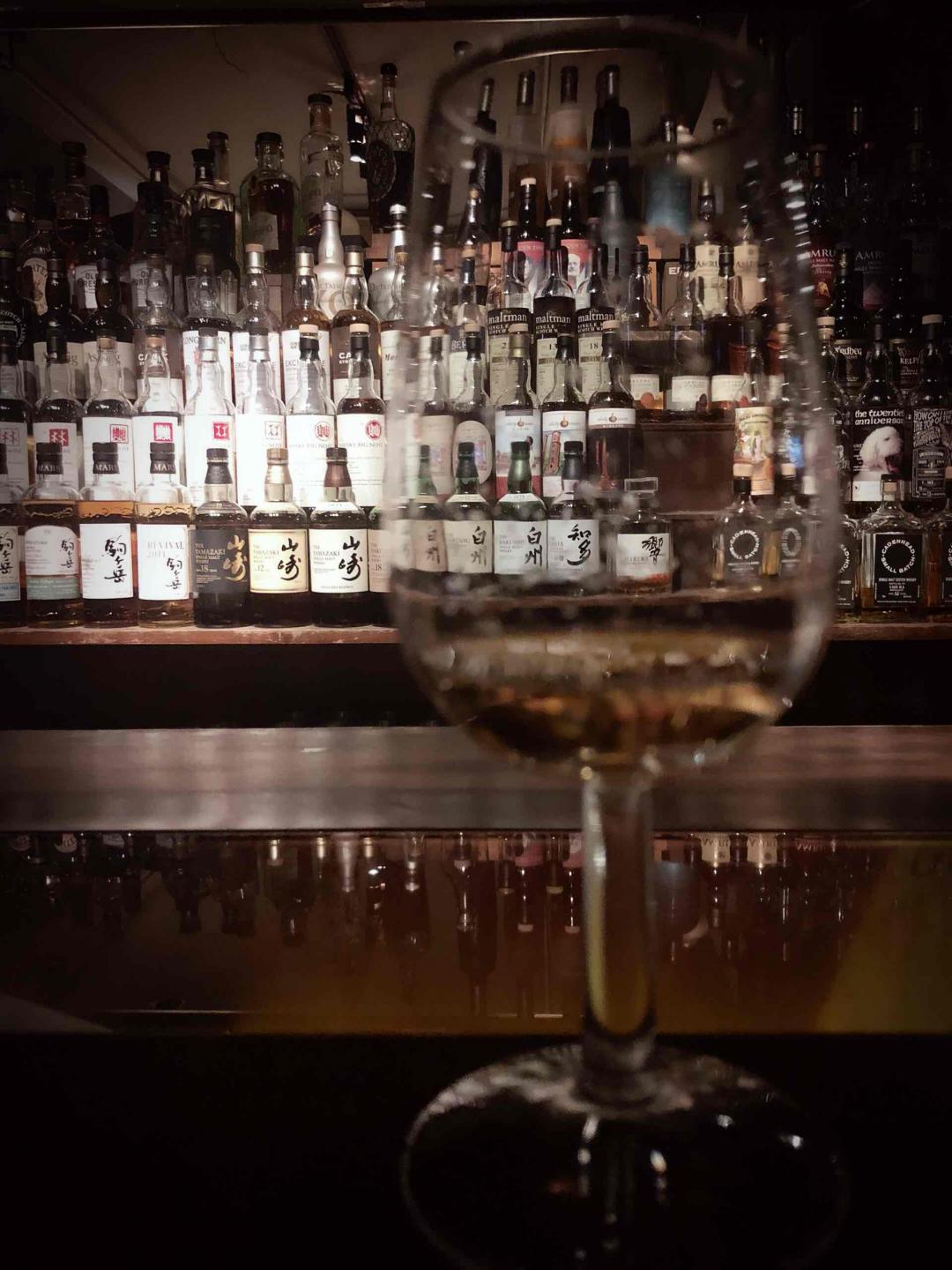 後院 Larriere-cour