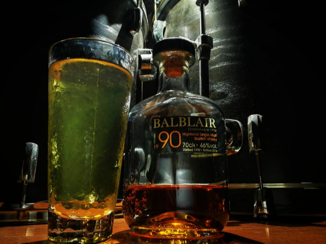 宜美酒当歌，小酒足球搞起来