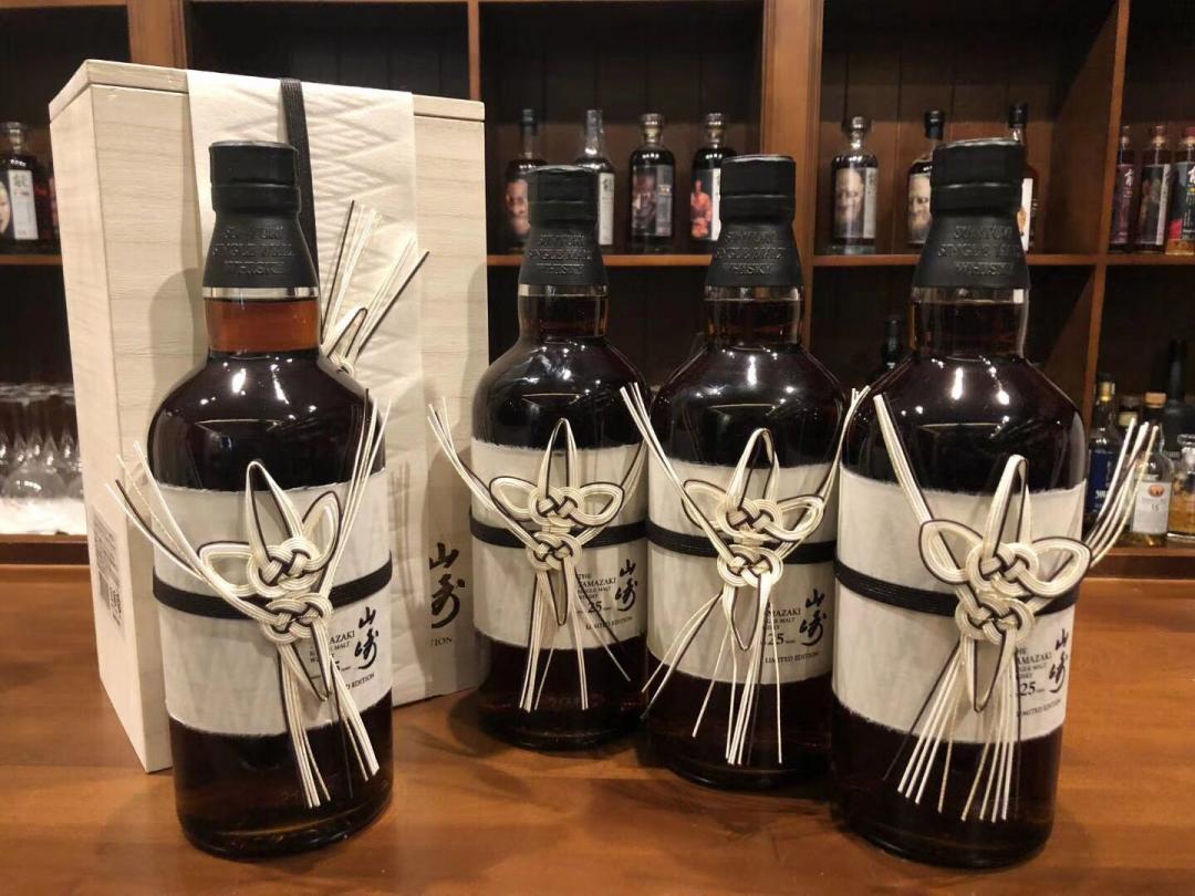 📊千股跌停📉 ⚽️球场失意😢 何以解忧[疑问] 还好有威士忌对冲[阴险]稳[耶][耶][耶]