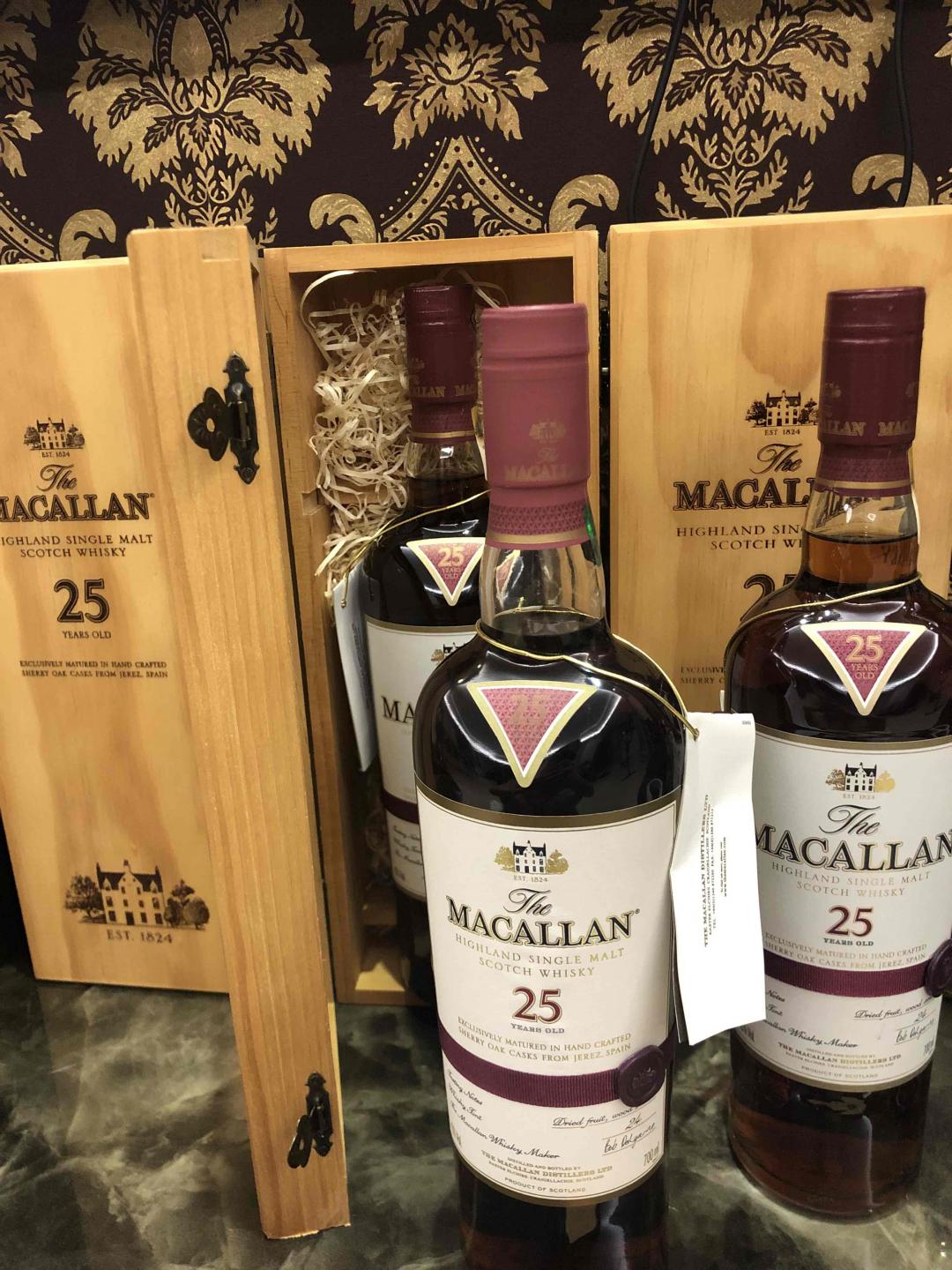 哑光头<img src='https://sdata.whiskyworm.com/xcxpics/emoji_14.png' class='emoji' />