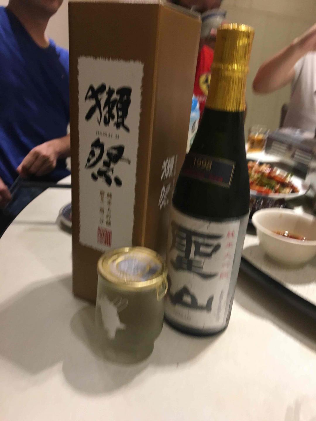 一瓶二十年的清酒应该一般人都没见过吧