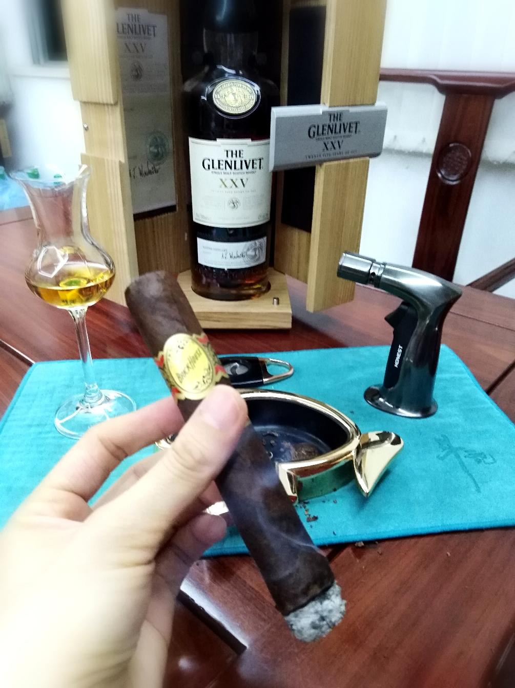 THE GLENLIVET XXV