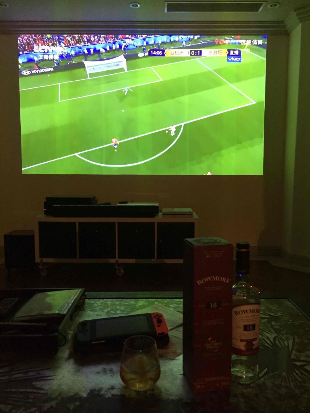 边看边喝，居然光了……