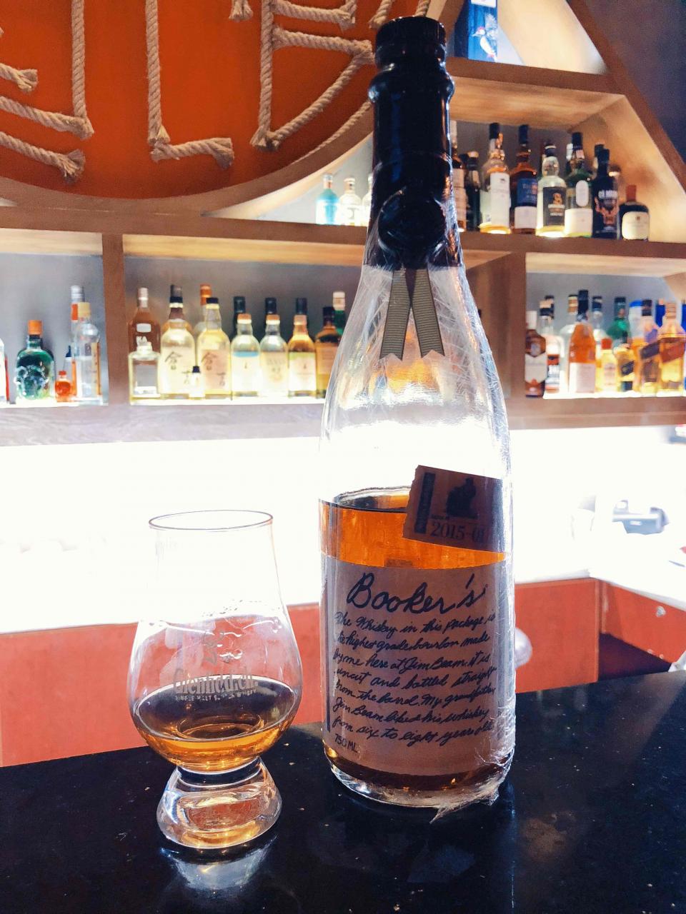 每天。。。。恩，今天开的瓶，给朋友倒了两杯，其余的都是我喝的。。