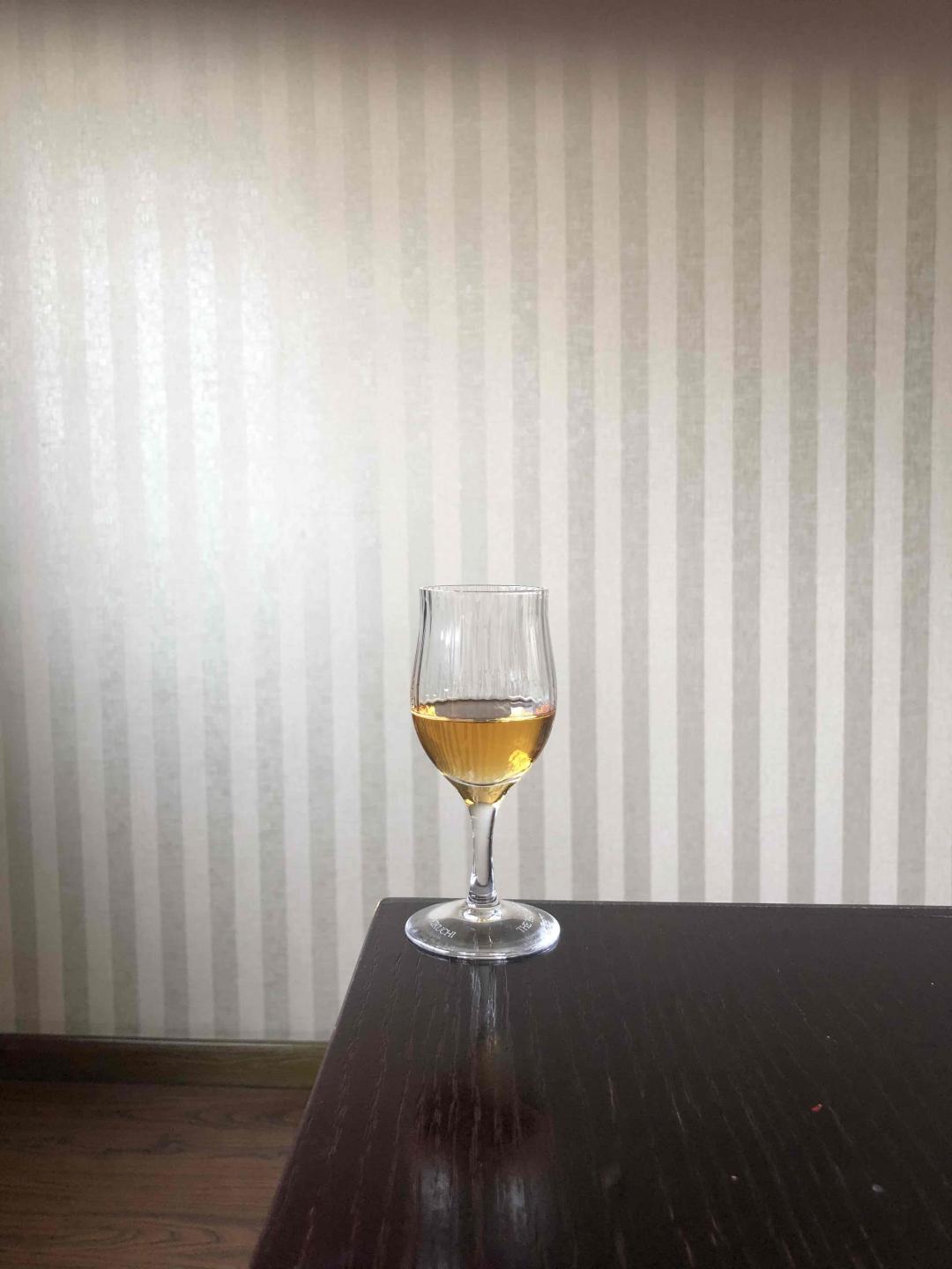 天亮了，可以喝酒了。