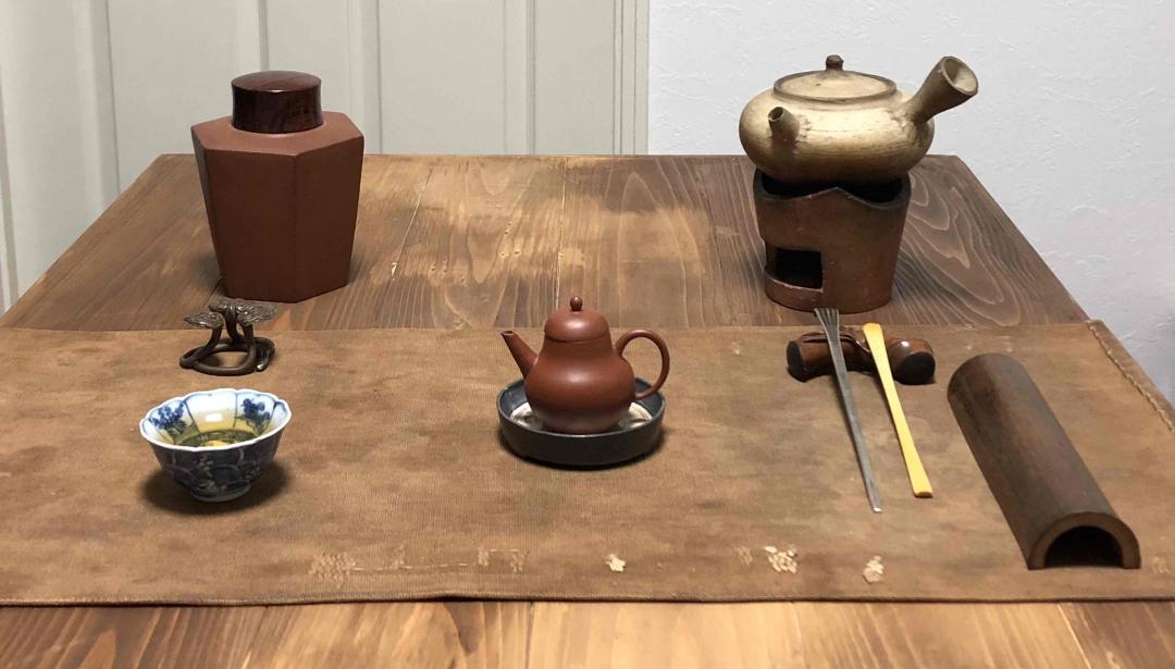 上酒蟲發覺喜歡喝茶的朋友也不少，上一套平時自己喝茶的裝備。