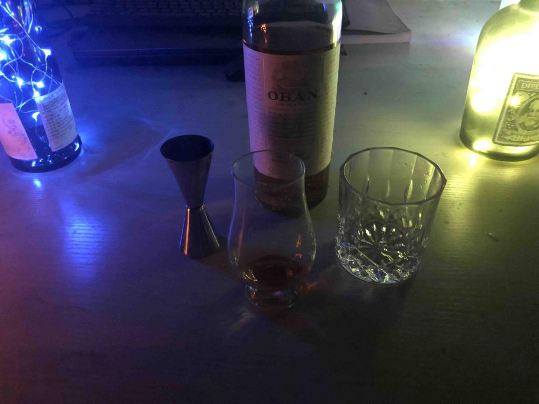 夜深 忙完、在自己的窝给自己来点小调调